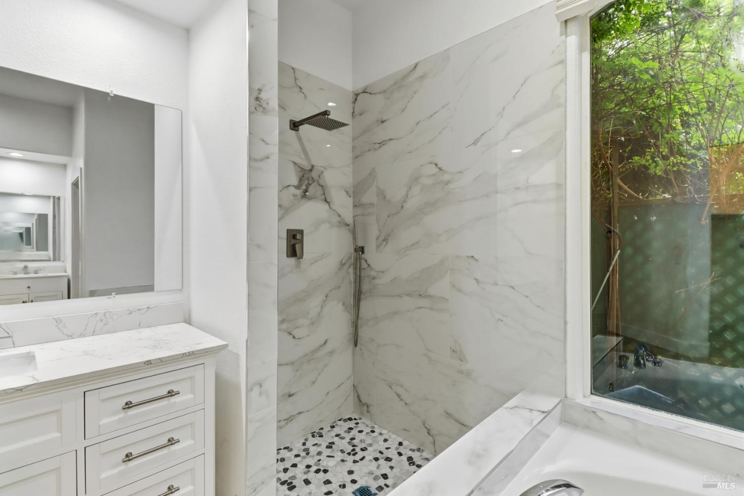 Detail Gallery Image 33 of 66 For 3650 Fullerton Ct, Fairfield,  CA 94533 - 4 Beds | 2/1 Baths