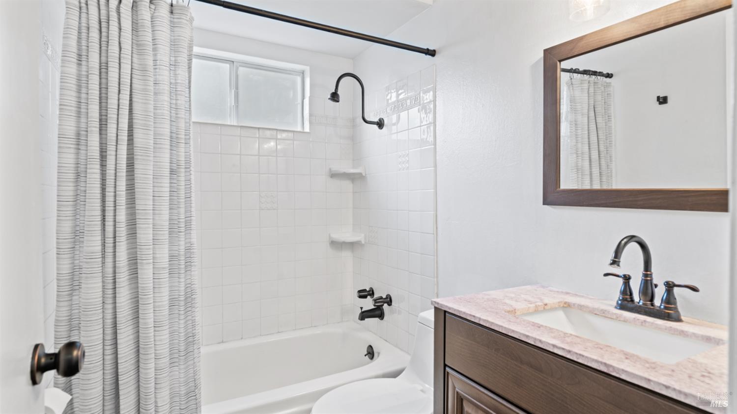 Detail Gallery Image 16 of 37 For 420 Mckenzie Dr, Dixon,  CA 95620 - 3 Beds | 2 Baths