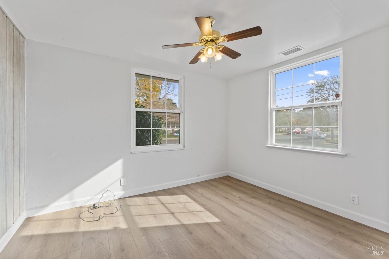 Detail Gallery Image 14 of 24 For 1295 Hemlock St, Napa,  CA 94559 - 3 Beds | 1 Baths