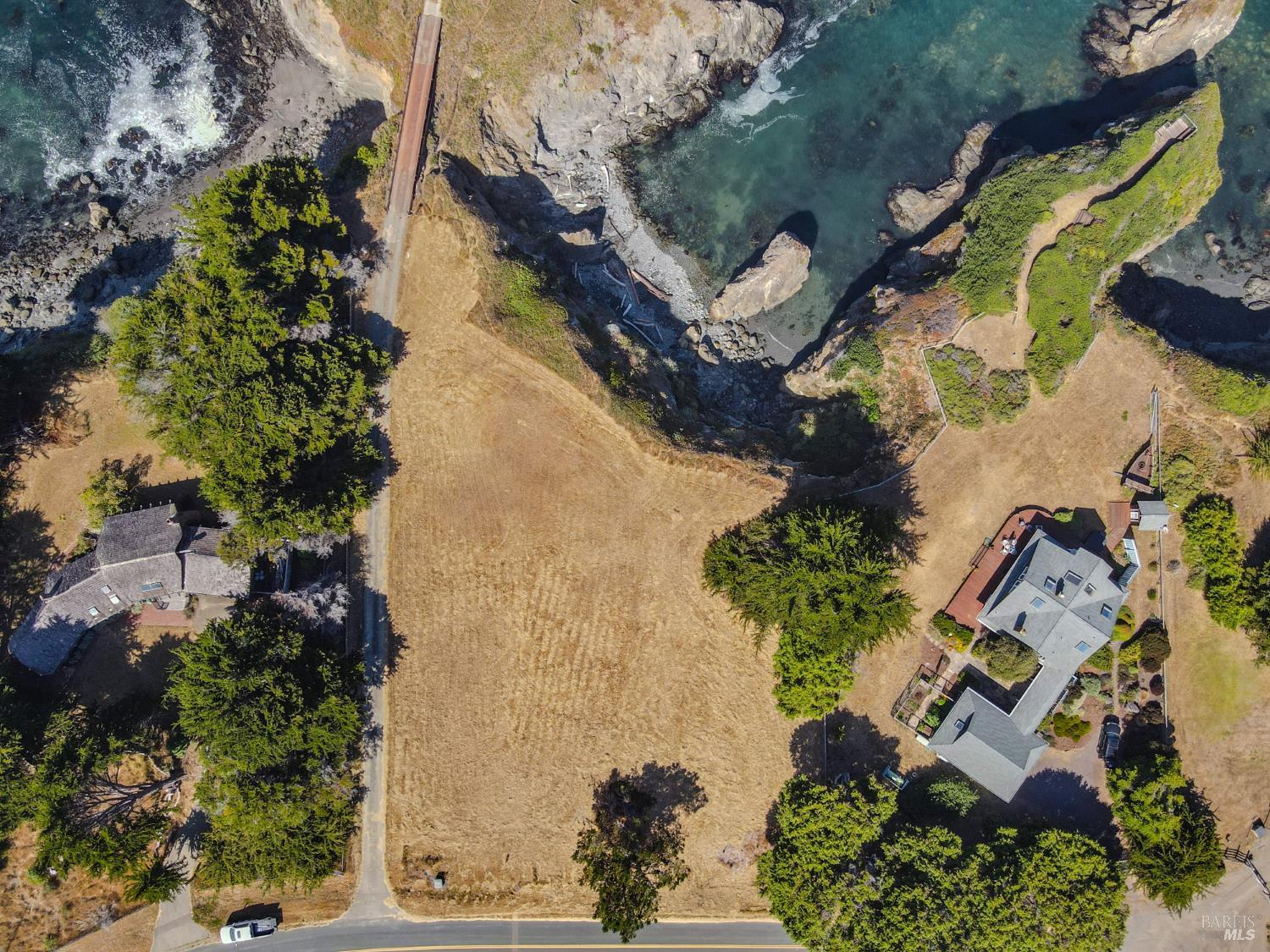 Detail Gallery Image 4 of 16 For 45551 S Caspar Dr, Mendocino,  CA 95460 - – Beds | – Baths