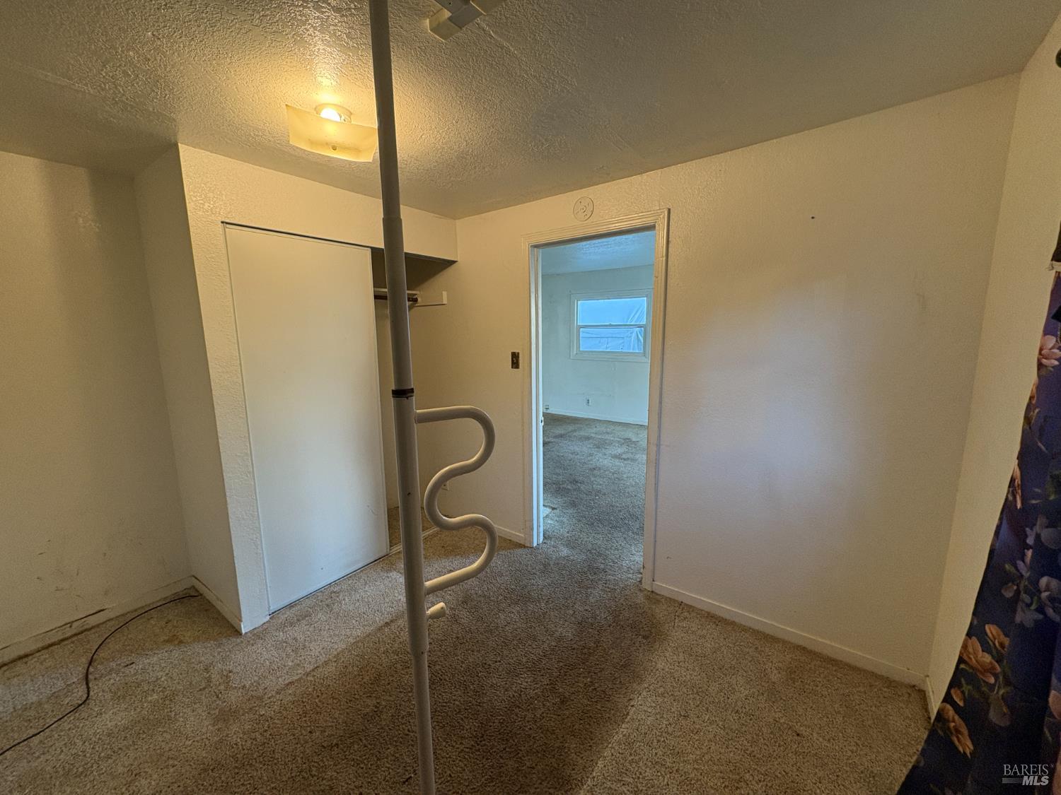 Detail Gallery Image 6 of 21 For 929 Hendley St, Santa Rosa,  CA 95404 - 3 Beds | 1 Baths