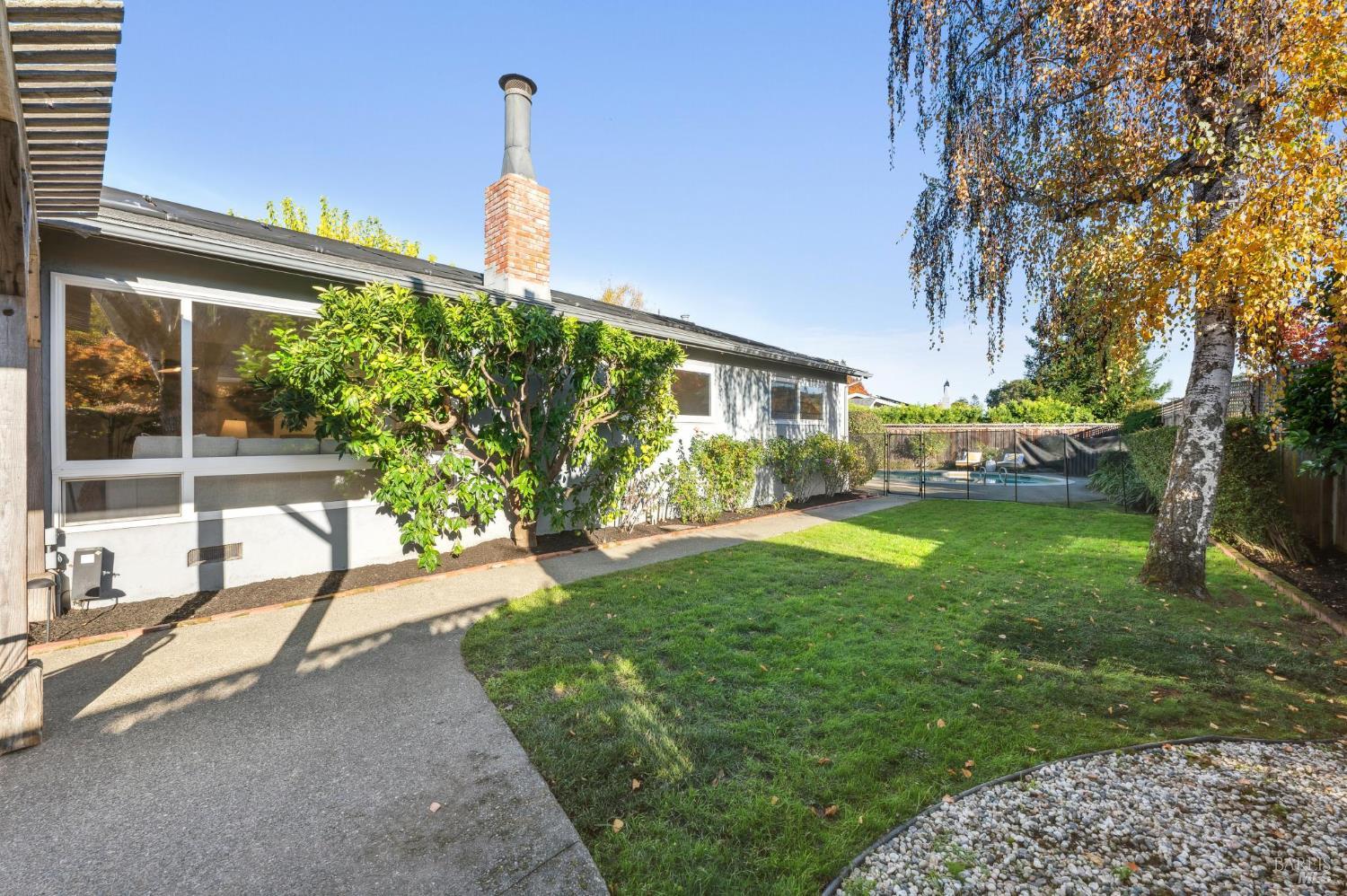 Detail Gallery Image 19 of 23 For 479 Calle De La Mesa Unkn, Novato,  CA 94949 - 4 Beds | 2 Baths