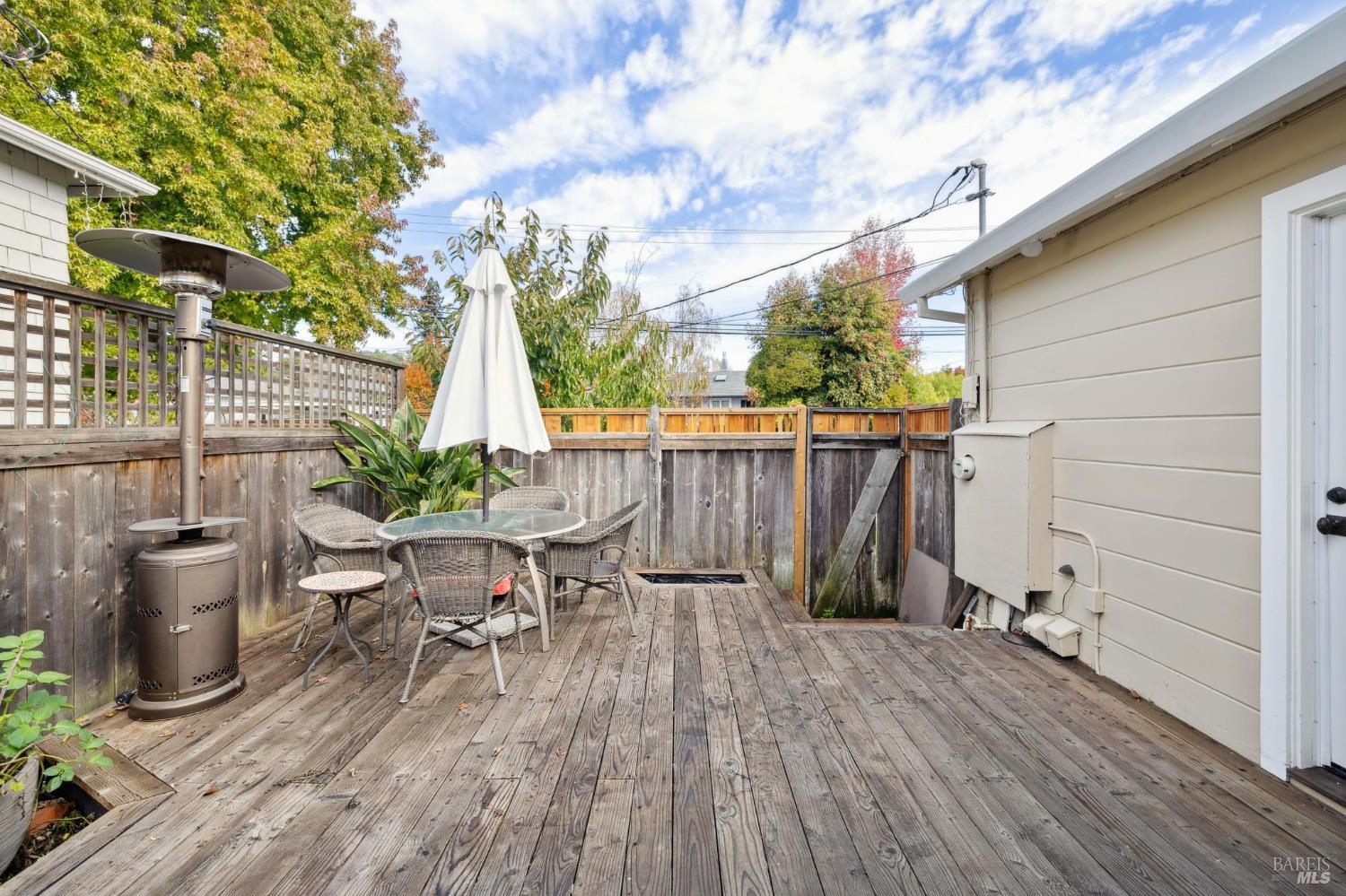 Detail Gallery Image 28 of 50 For 290 Sycamore Ave, Mill Valley,  CA 94941 - 4 Beds | 2 Baths