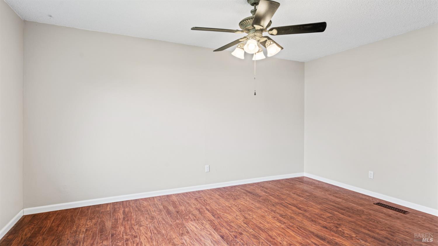 Detail Gallery Image 22 of 37 For 420 Mckenzie Dr, Dixon,  CA 95620 - 3 Beds | 2 Baths