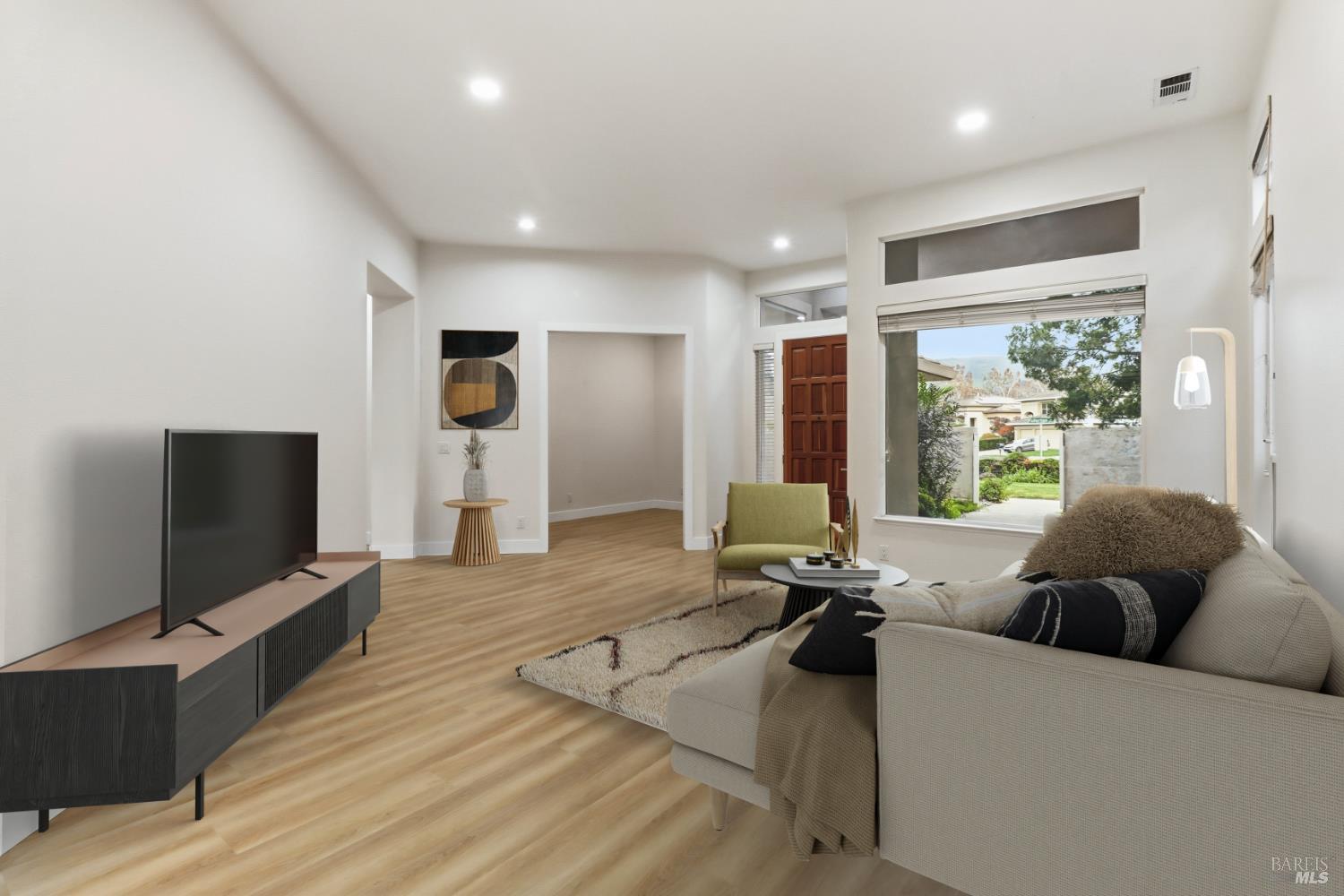 Detail Gallery Image 5 of 66 For 3650 Fullerton Ct, Fairfield,  CA 94533 - 4 Beds | 2/1 Baths