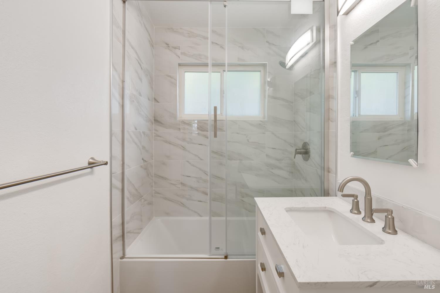 Detail Gallery Image 16 of 34 For 103 Sandalwood Ct, Vallejo,  CA 94591 - 3 Beds | 1 Baths