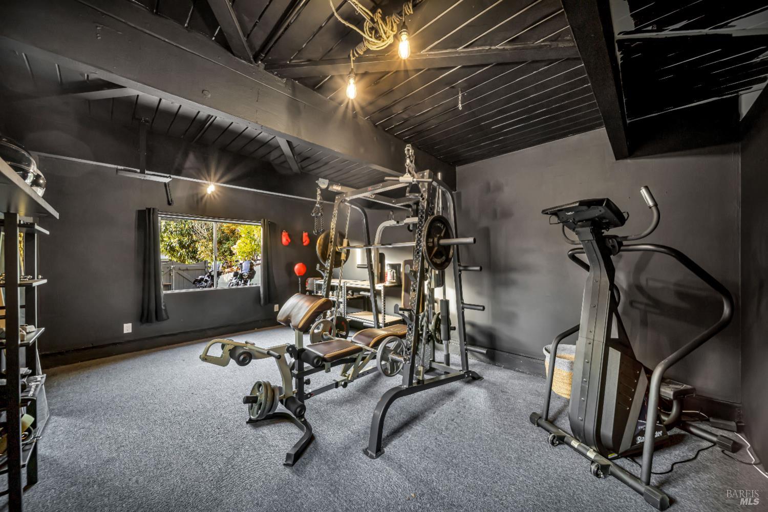 Detail Gallery Image 27 of 47 For 7810 Sanford St, Oakland,  CA 94605 - 3 Beds | 2 Baths