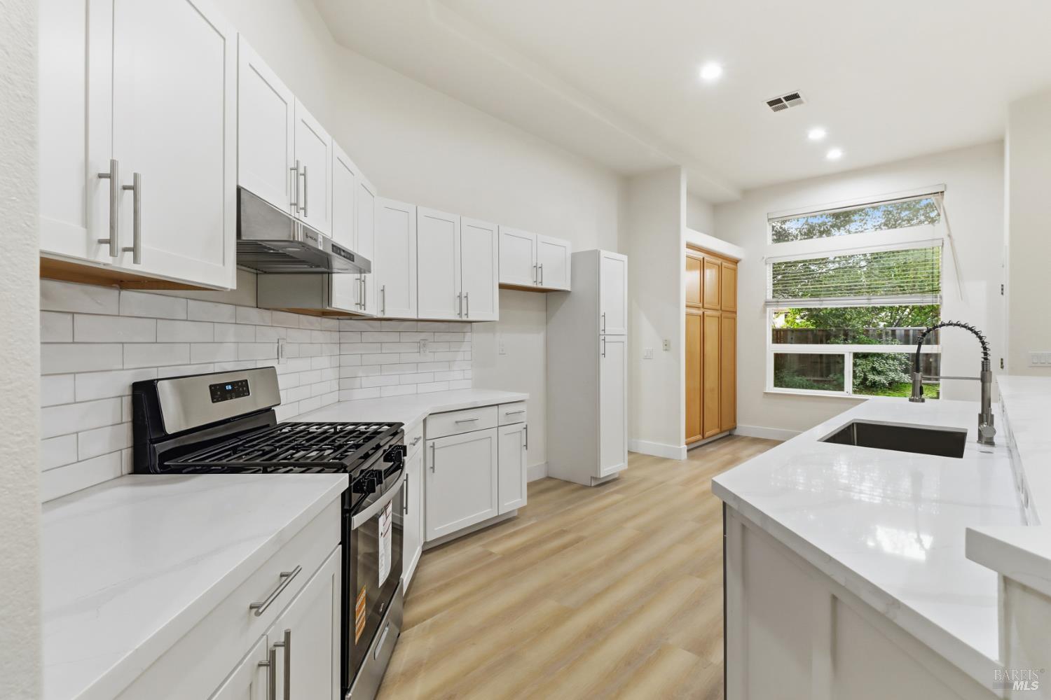 Detail Gallery Image 24 of 66 For 3650 Fullerton Ct, Fairfield,  CA 94533 - 4 Beds | 2/1 Baths