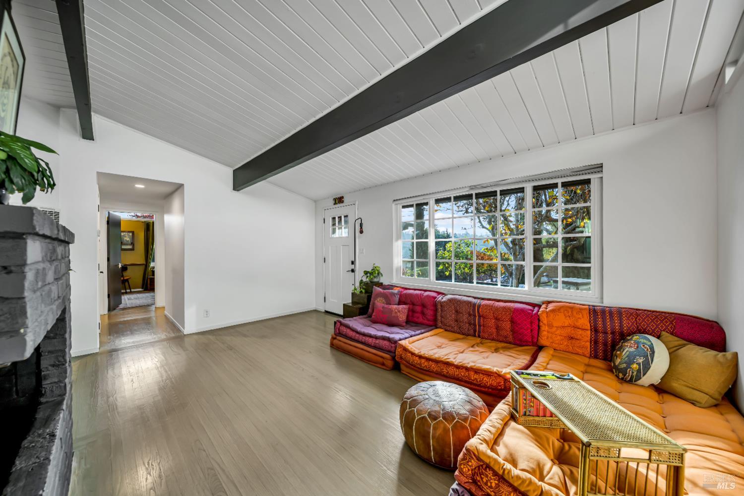 Detail Gallery Image 6 of 47 For 7810 Sanford St, Oakland,  CA 94605 - 3 Beds | 2 Baths