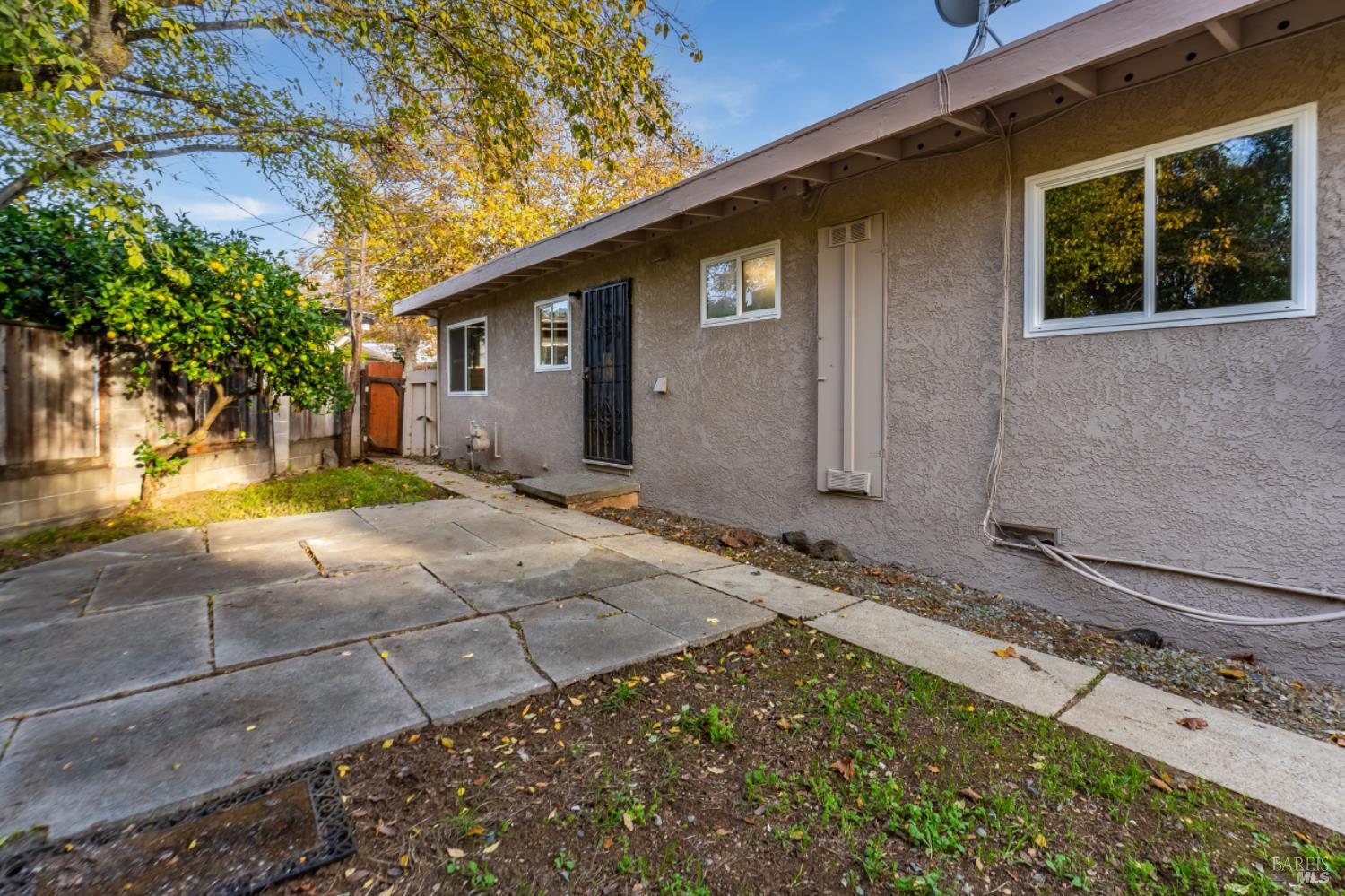 Detail Gallery Image 24 of 34 For 103 Sandalwood Ct, Vallejo,  CA 94591 - 3 Beds | 1 Baths