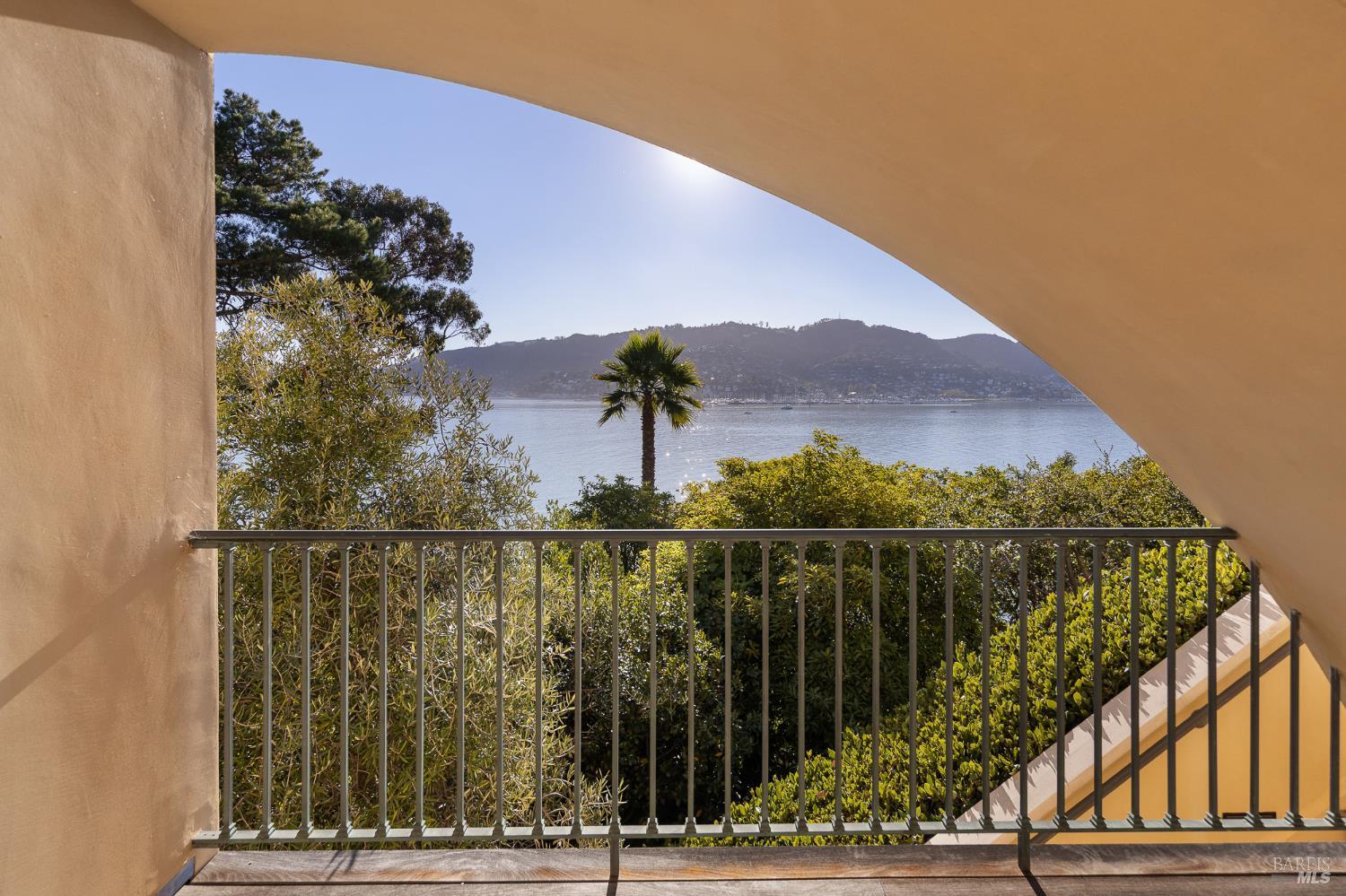 Detail Gallery Image 59 of 75 For 125 Belvedere Ave, Belvedere,  CA 94920 - 5 Beds | 5/5 Baths