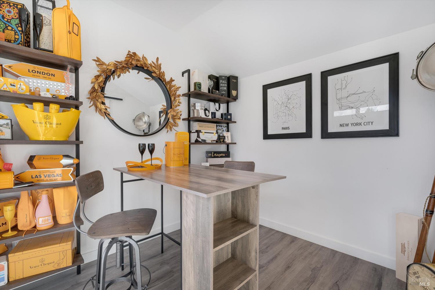 Detail Gallery Image 25 of 34 For 217 S Coombs St, Napa,  CA 94559 - 2 Beds | 1 Baths