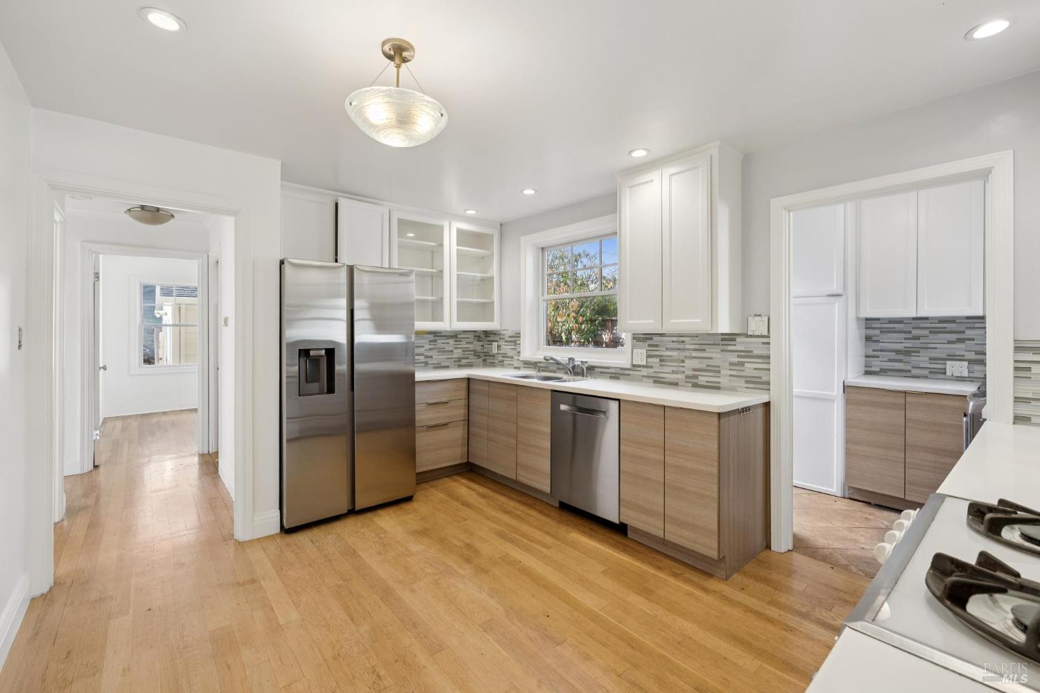 Detail Gallery Image 30 of 50 For 290 Sycamore Ave, Mill Valley,  CA 94941 - 4 Beds | 2 Baths