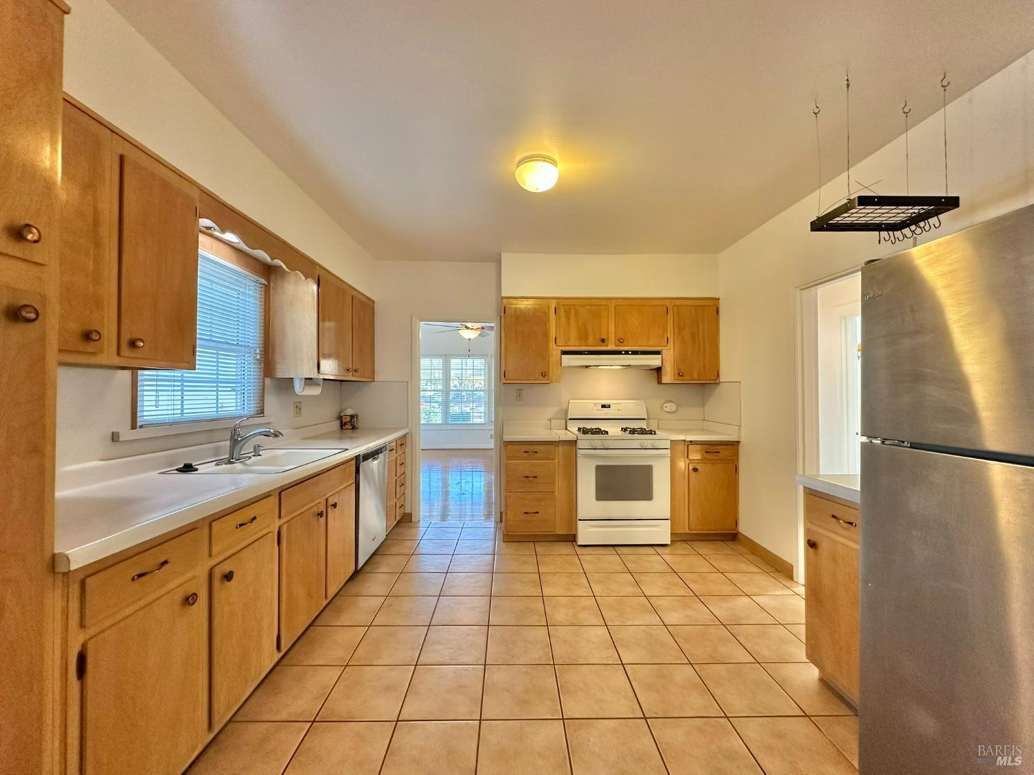 Detail Gallery Image 36 of 66 For 639 E 5th St, Benicia,  CA 94510 - – Beds | – Baths