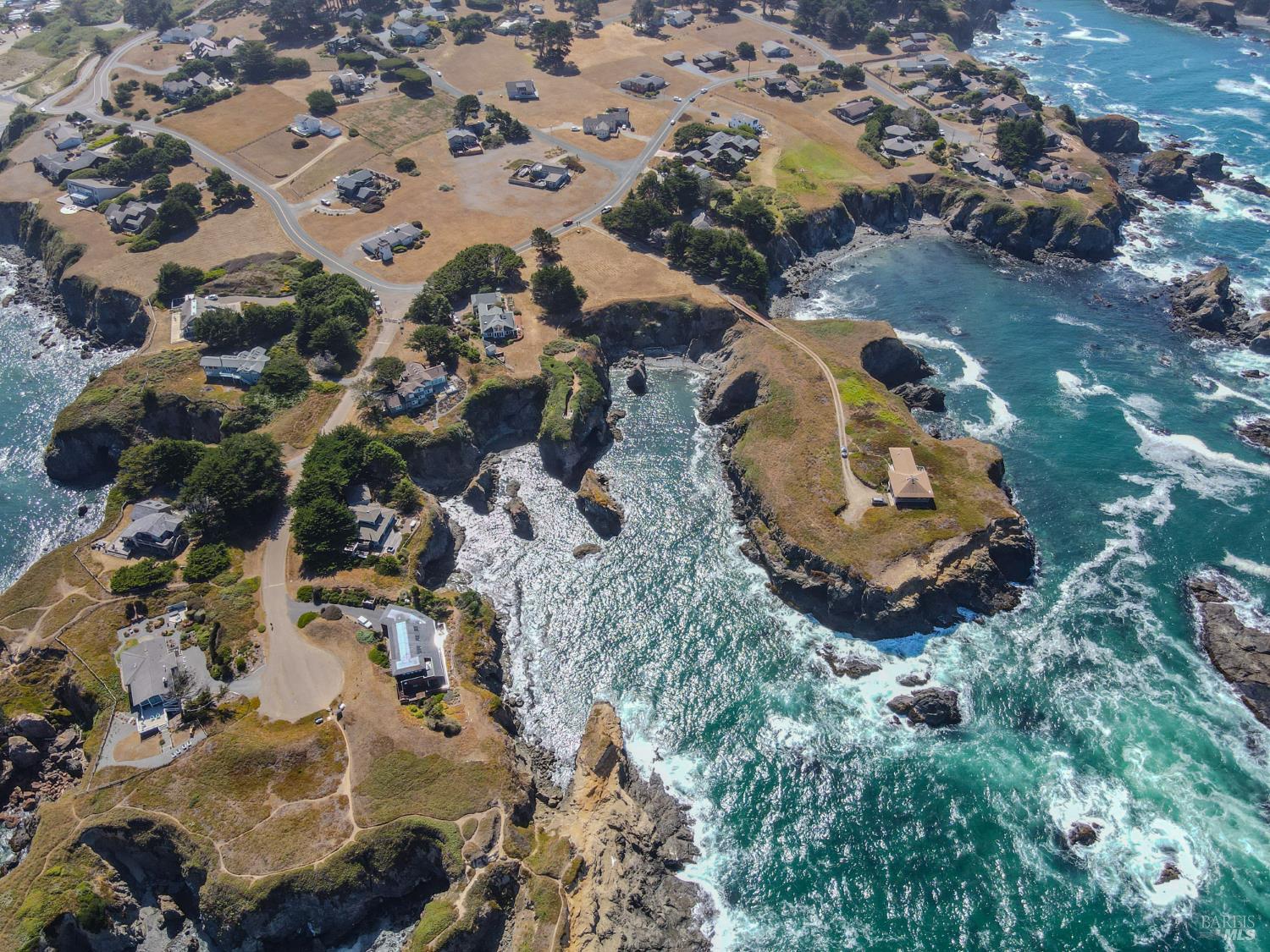 Detail Gallery Image 14 of 16 For 45551 S Caspar Dr, Mendocino,  CA 95460 - – Beds | – Baths