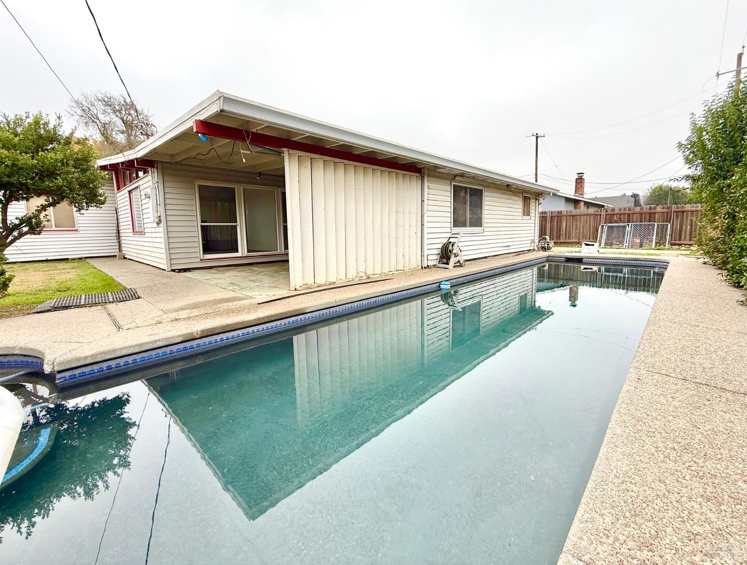 Detail Gallery Image 18 of 24 For 240 S 7th St, Dixon,  CA 95620 - 3 Beds | 2 Baths