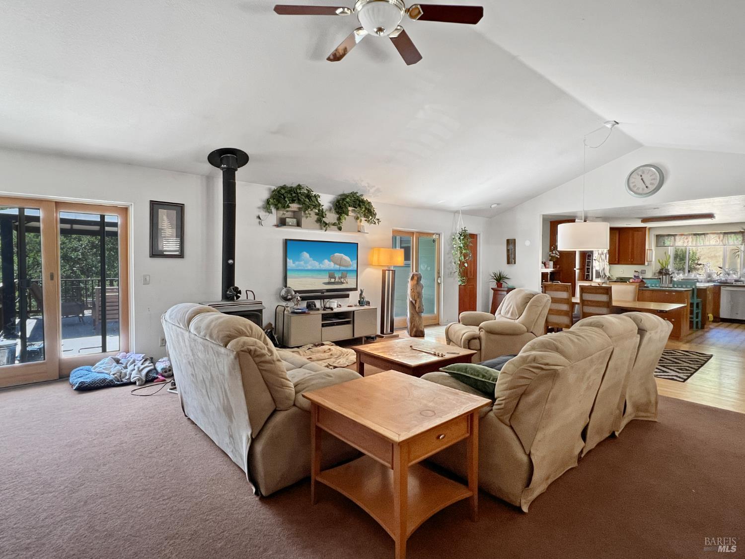 Detail Gallery Image 3 of 12 For 8800 Cave Creek Rd, Redwood Valley,  CA 95470 - 2 Beds | 2 Baths