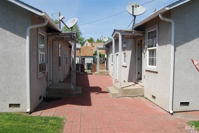 Detail Gallery Image 3 of 11 For 148 N 3rd St, Rio Vista,  CA 94571 - – Beds | – Baths
