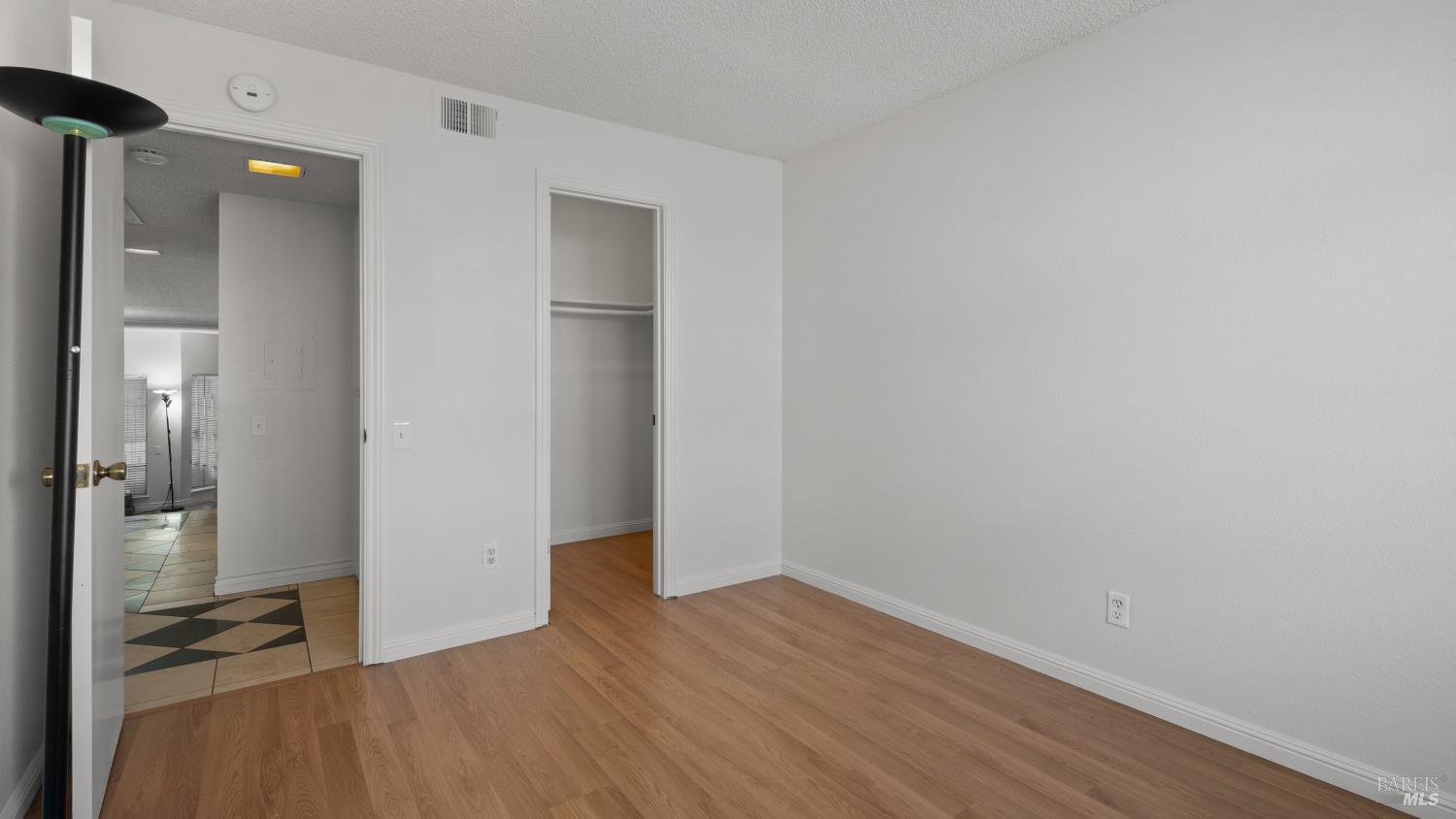 Detail Gallery Image 20 of 26 For 397 Kenbrook Cir, San Jose,  CA 95111 - 2 Beds | 2 Baths