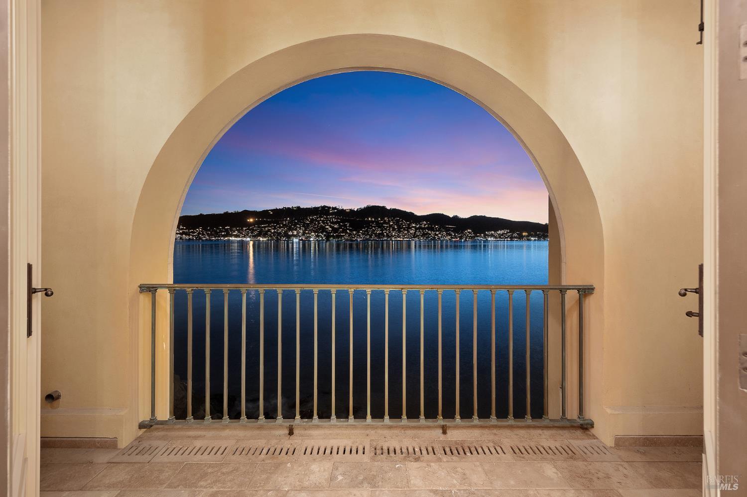 Detail Gallery Image 63 of 75 For 125 Belvedere Ave, Belvedere,  CA 94920 - 5 Beds | 5/5 Baths