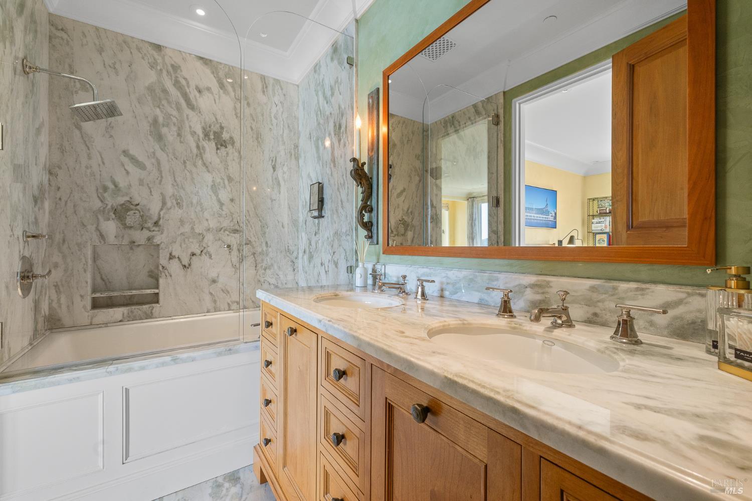 Detail Gallery Image 44 of 75 For 125 Belvedere Ave, Belvedere,  CA 94920 - 5 Beds | 5/5 Baths