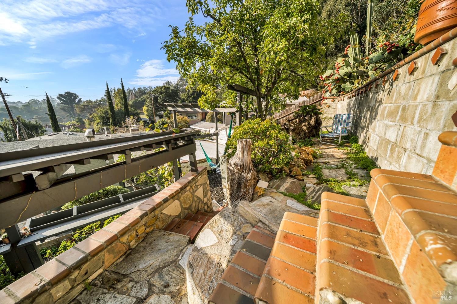 Detail Gallery Image 40 of 47 For 7810 Sanford St, Oakland,  CA 94605 - 3 Beds | 2 Baths