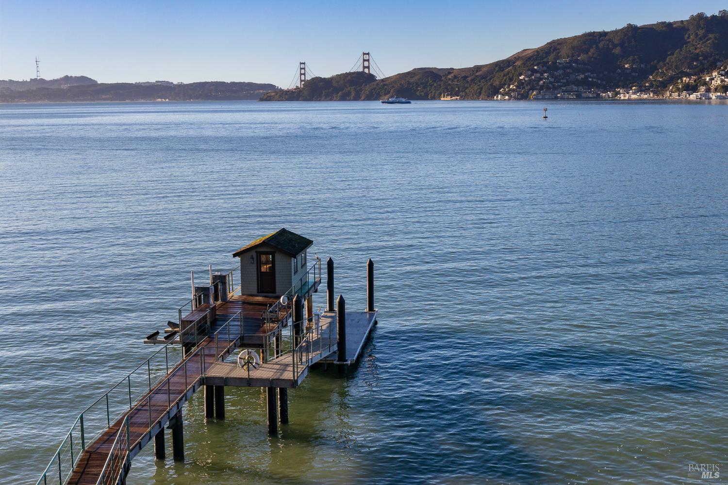 Detail Gallery Image 27 of 75 For 125 Belvedere Ave, Belvedere,  CA 94920 - 5 Beds | 5/5 Baths