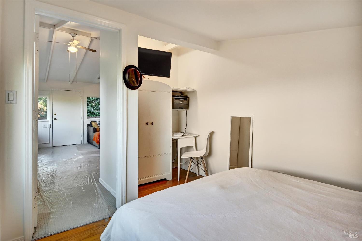 Detail Gallery Image 22 of 49 For 51 Berry Trl, Fairfax,  CA 94930 - 3 Beds | 2 Baths