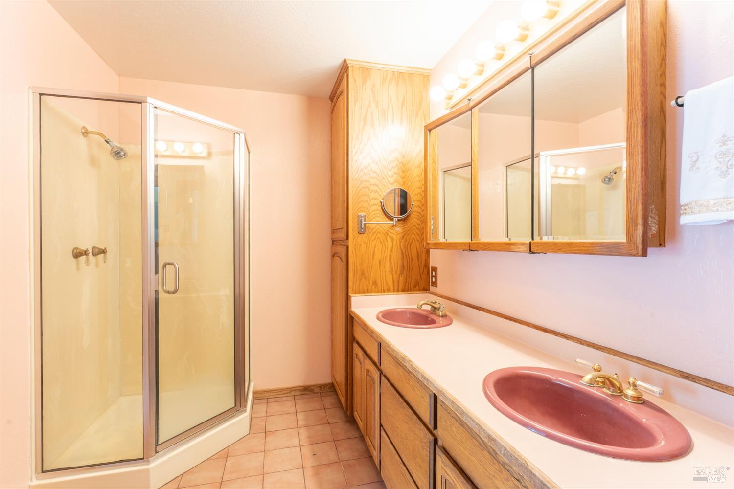 Detail Gallery Image 8 of 27 For 1840 Branscomb Rd, Laytonville,  CA 95454 - 3 Beds | 2 Baths