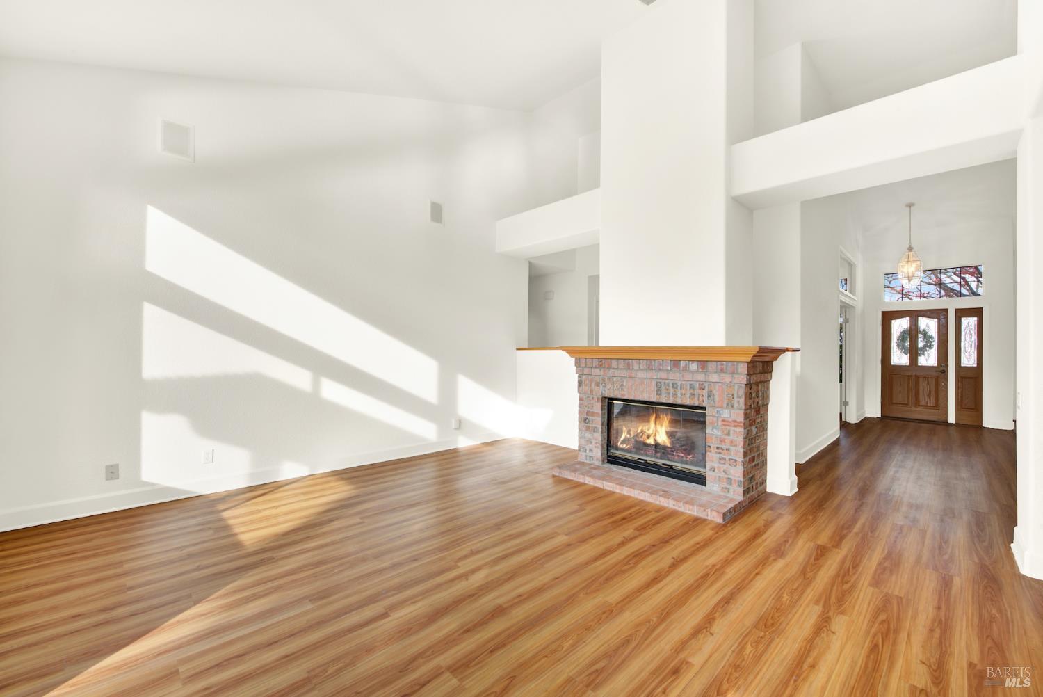 Detail Gallery Image 26 of 98 For 518 Canyon Oak Dr, Vacaville,  CA 95688 - 3 Beds | 2/1 Baths