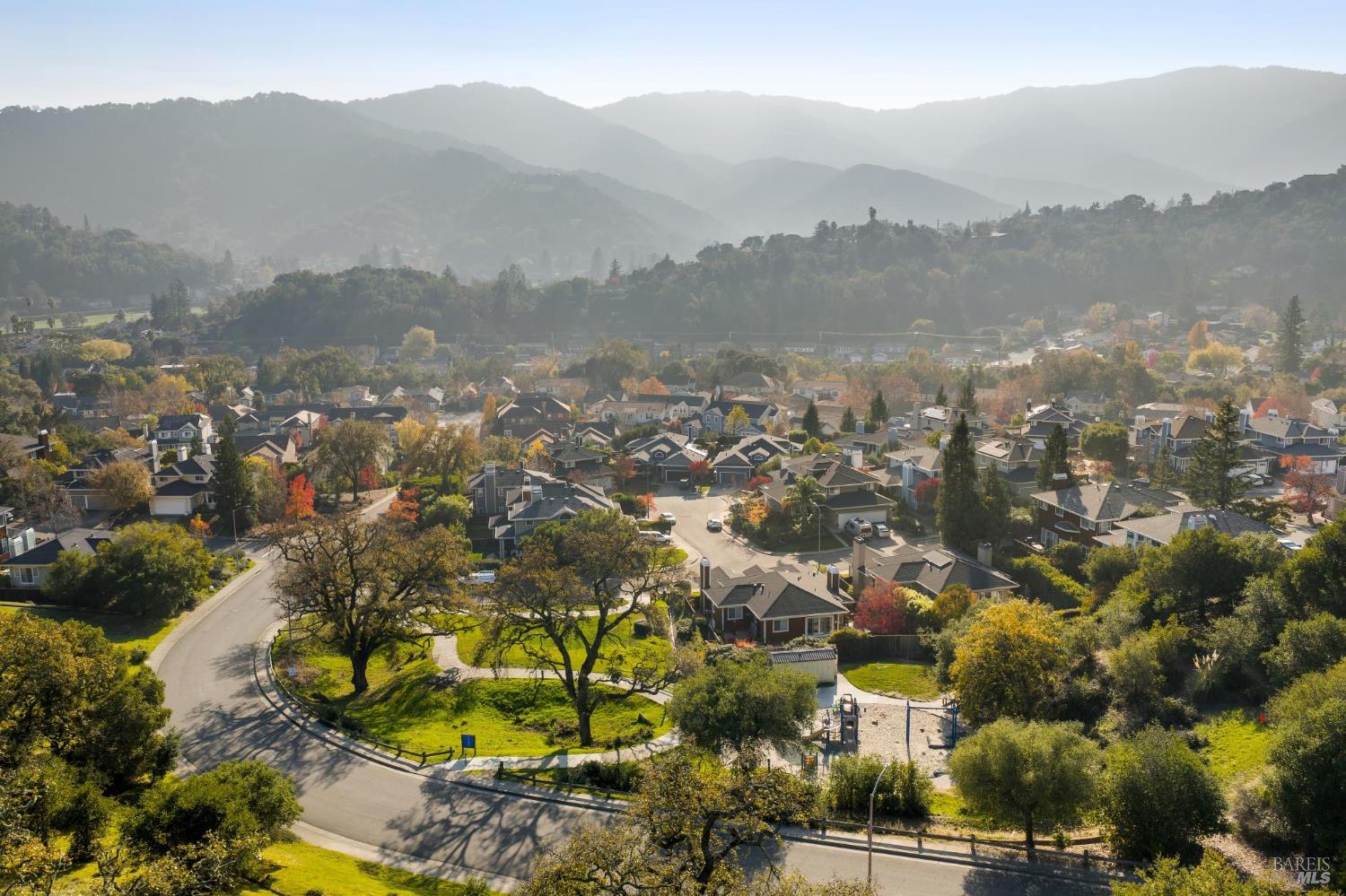 Detail Gallery Image 41 of 43 For 15 Aaron Dr, Novato,  CA 94949 - 5 Beds | 3 Baths