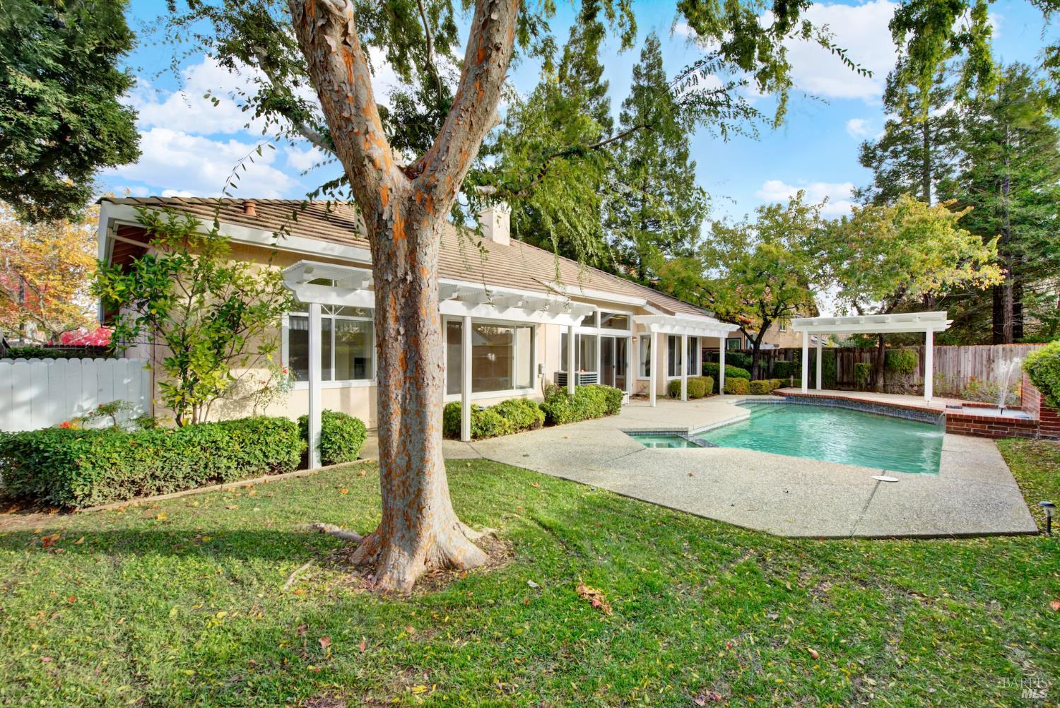 Detail Gallery Image 81 of 98 For 518 Canyon Oak Dr, Vacaville,  CA 95688 - 3 Beds | 2/1 Baths