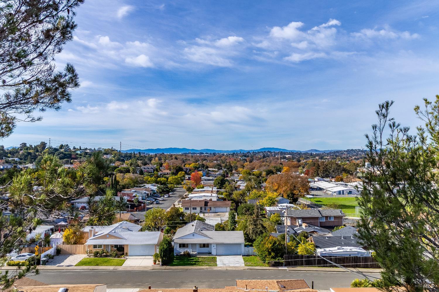 Detail Gallery Image 41 of 55 For 235 Toledo Ct, Vallejo,  CA 94591 - 5 Beds | 3/1 Baths