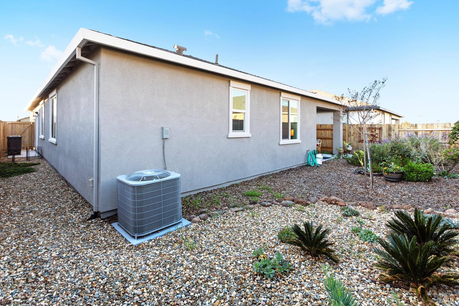 Detail Gallery Image 5 of 40 For 2080 Revival Ln, Rio Vista,  CA 94571 - 3 Beds | 2 Baths