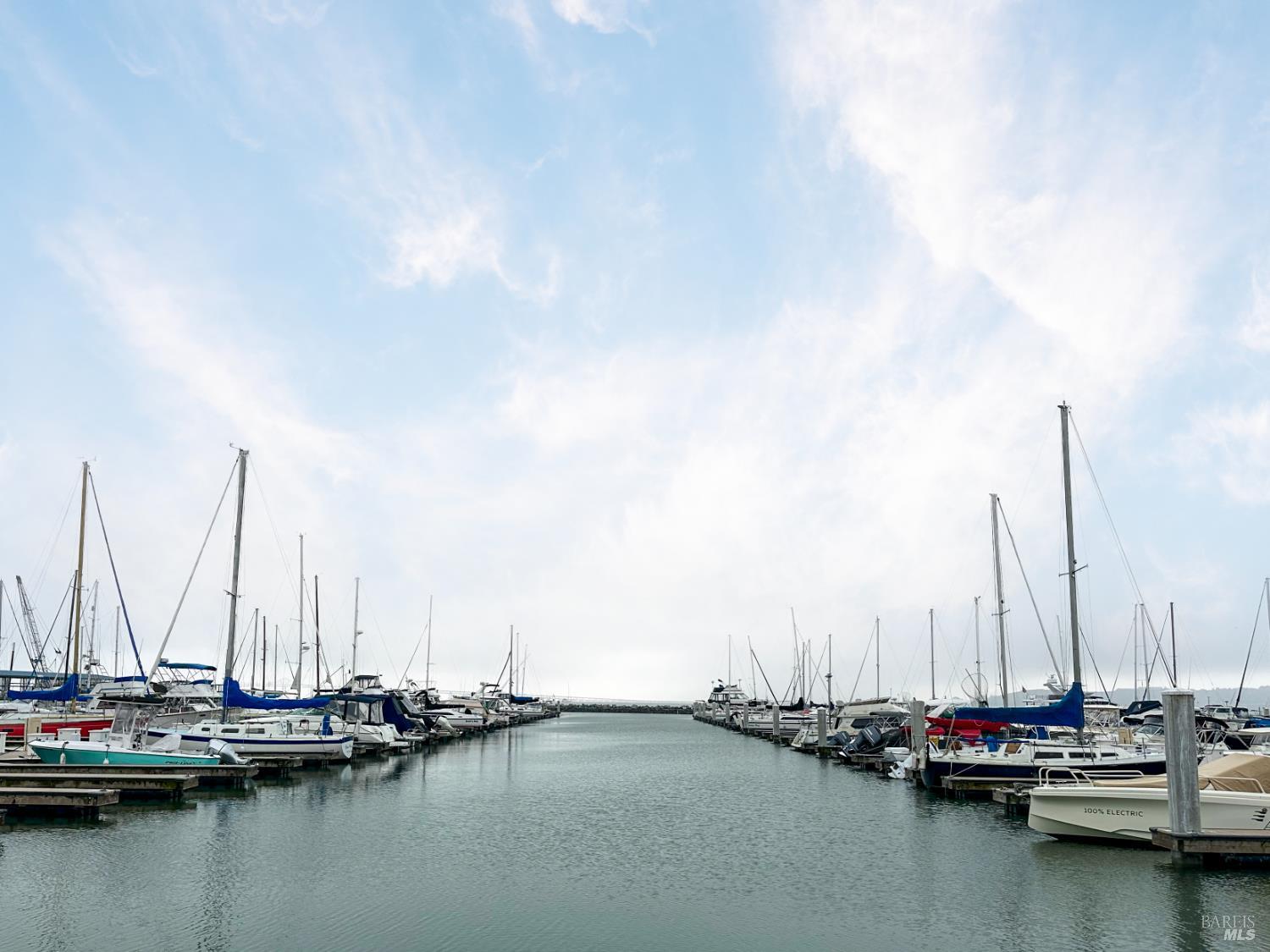 Detail Gallery Image 34 of 35 For 28 Bonnie Banks Way, San Rafael,  CA 94901 - 3 Beds | 2/1 Baths