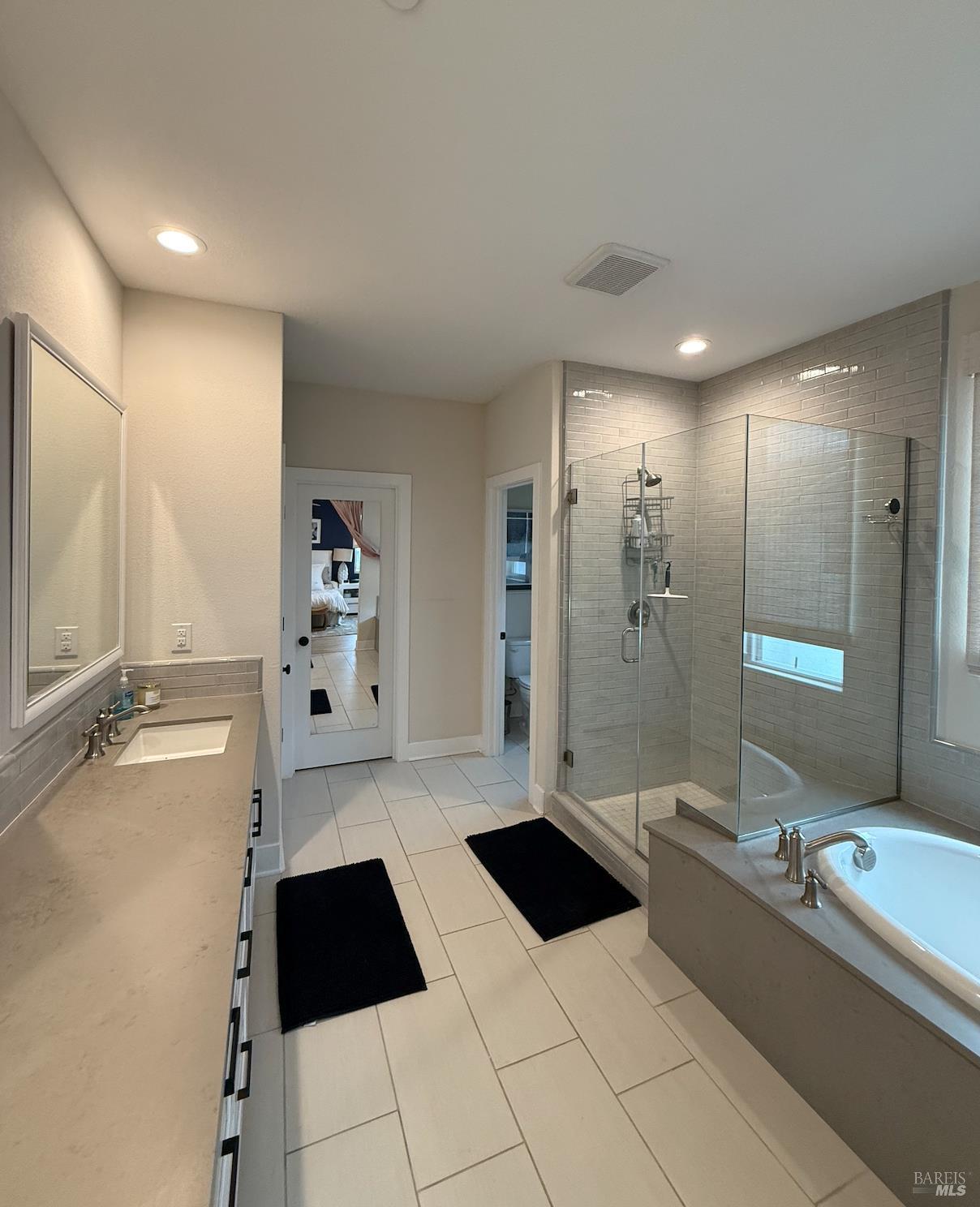 Detail Gallery Image 34 of 39 For 813 Cosmos Dr, Vacaville,  CA 95687 - 4 Beds | 3 Baths