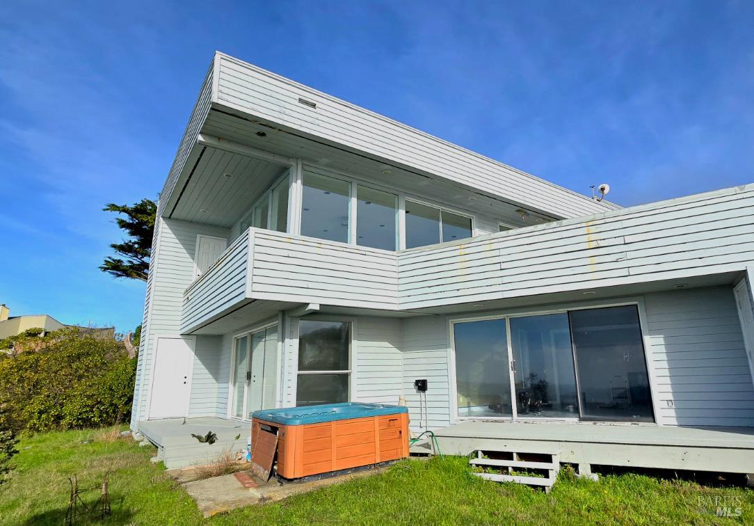 Detail Gallery Image 7 of 10 For 14800 Navarro Way, Manchester,  CA 95459 - 4 Beds | 3 Baths