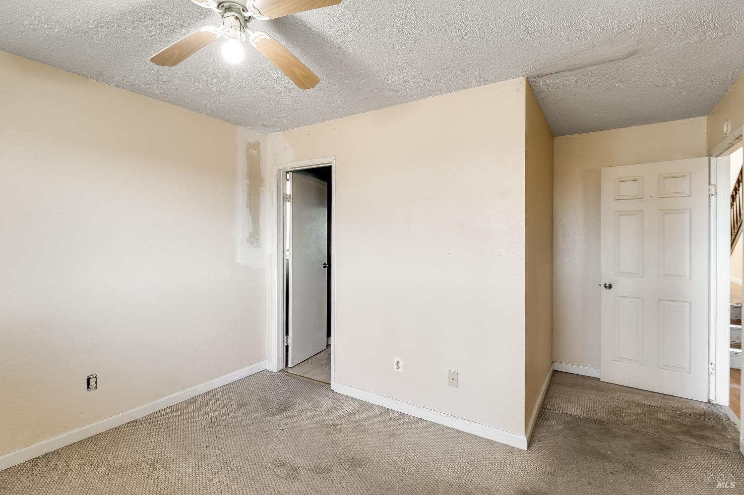 Detail Gallery Image 11 of 55 For 235 Toledo Ct, Vallejo,  CA 94591 - 5 Beds | 3/1 Baths