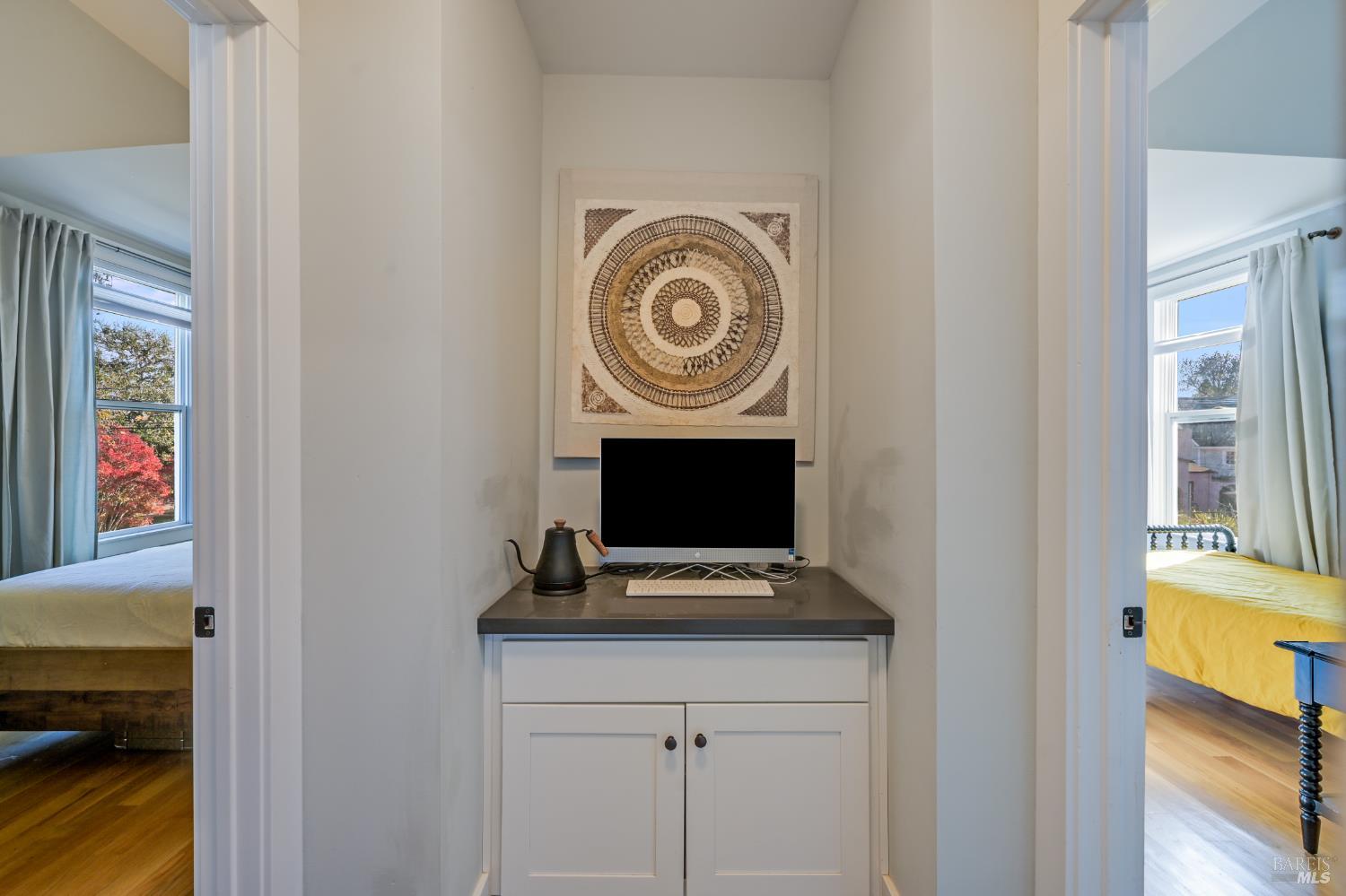 Detail Gallery Image 22 of 31 For 610 E St, Petaluma,  CA 94952 - 3 Beds | 2/1 Baths