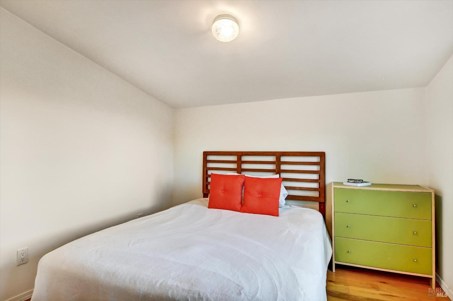 Detail Gallery Image 20 of 49 For 51 Berry Trl, Fairfax,  CA 94930 - 3 Beds | 2 Baths