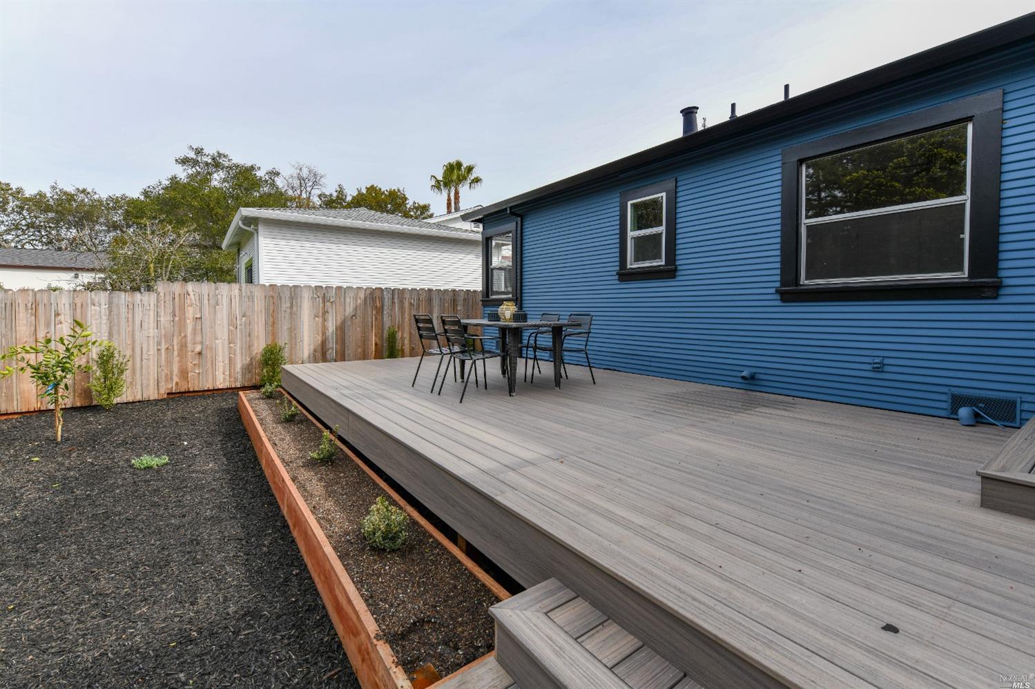 Detail Gallery Image 34 of 37 For 1509 Banks Ave, Napa,  CA 94559 - 3 Beds | 1 Baths