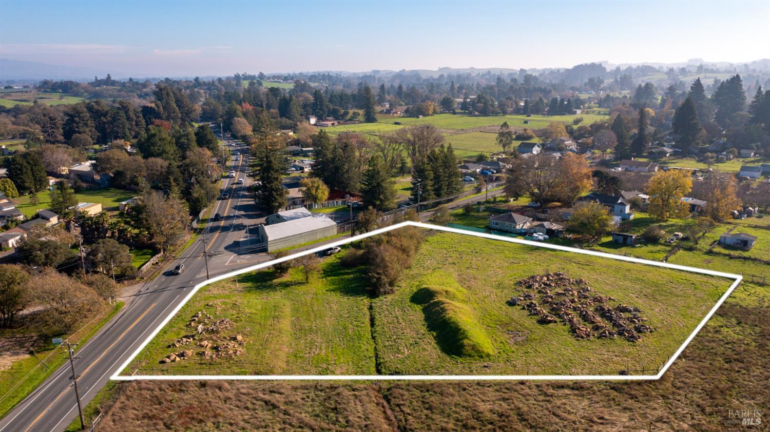 Detail Gallery Image 3 of 14 For 3900 Hessel Rd, Sebastopol,  CA 95472 - – Beds | – Baths