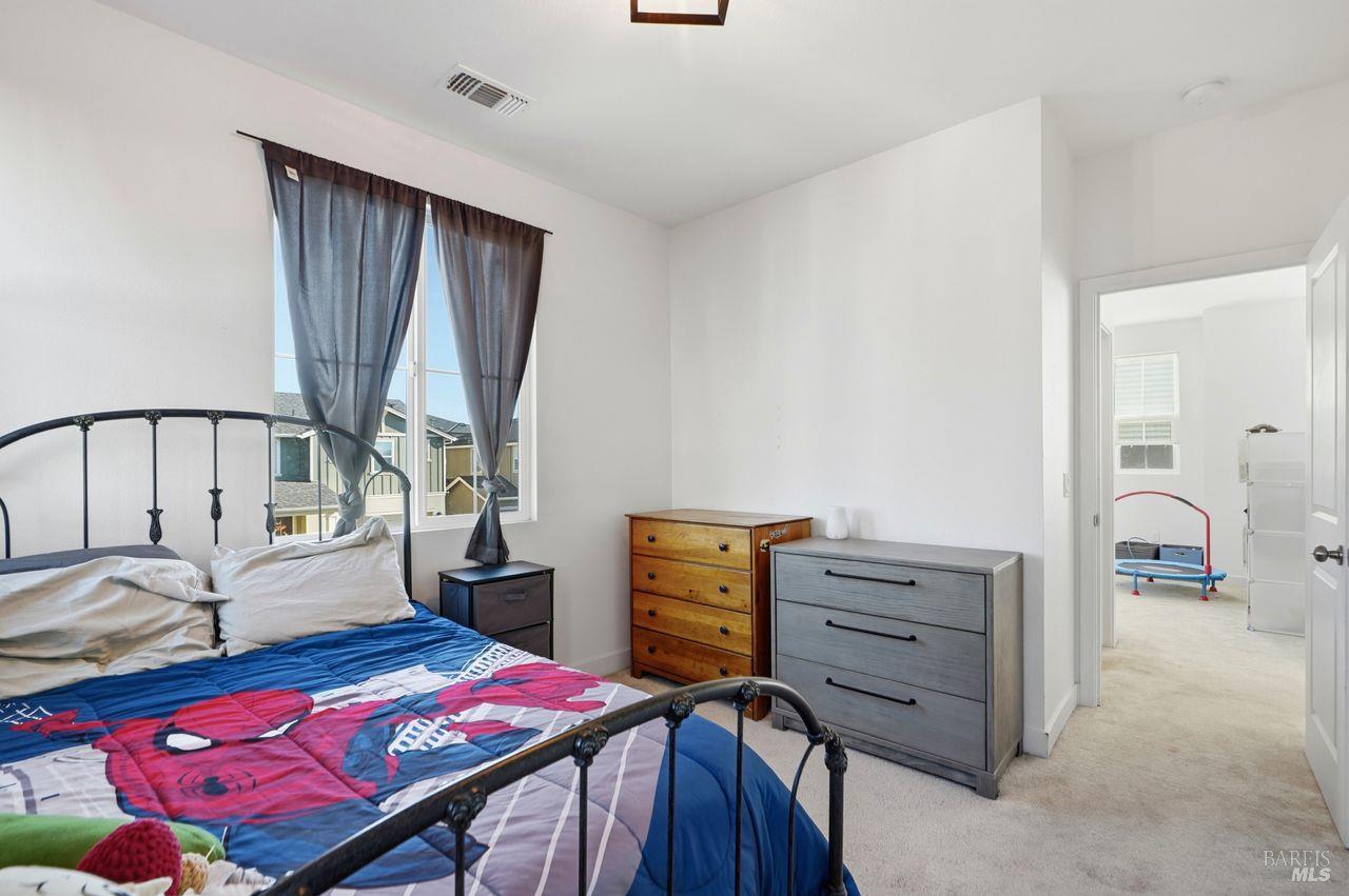 Detail Gallery Image 34 of 47 For 1617 Sorrel St, Santa Rosa,  CA 95403 - 3 Beds | 2/1 Baths