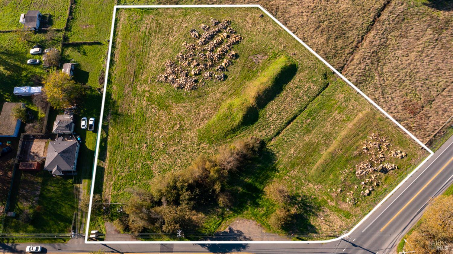 Detail Gallery Image 12 of 14 For 3900 Hessel Rd, Sebastopol,  CA 95472 - – Beds | – Baths