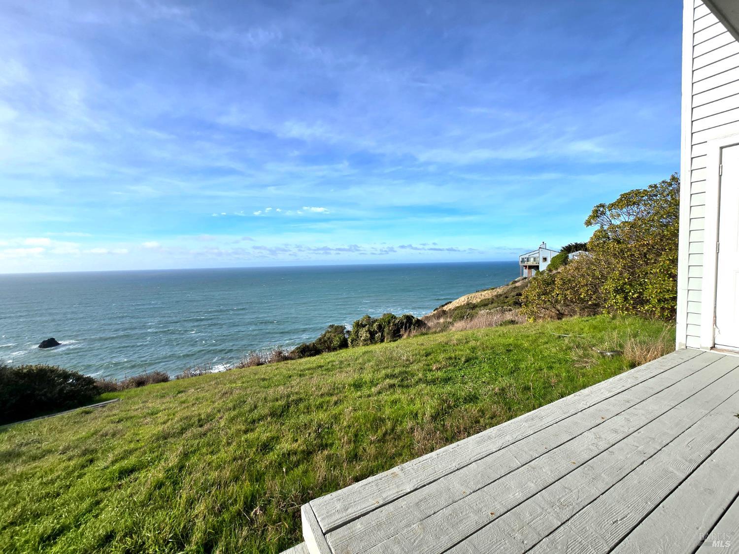 Detail Gallery Image 8 of 10 For 14800 Navarro Way, Manchester,  CA 95459 - 4 Beds | 3 Baths