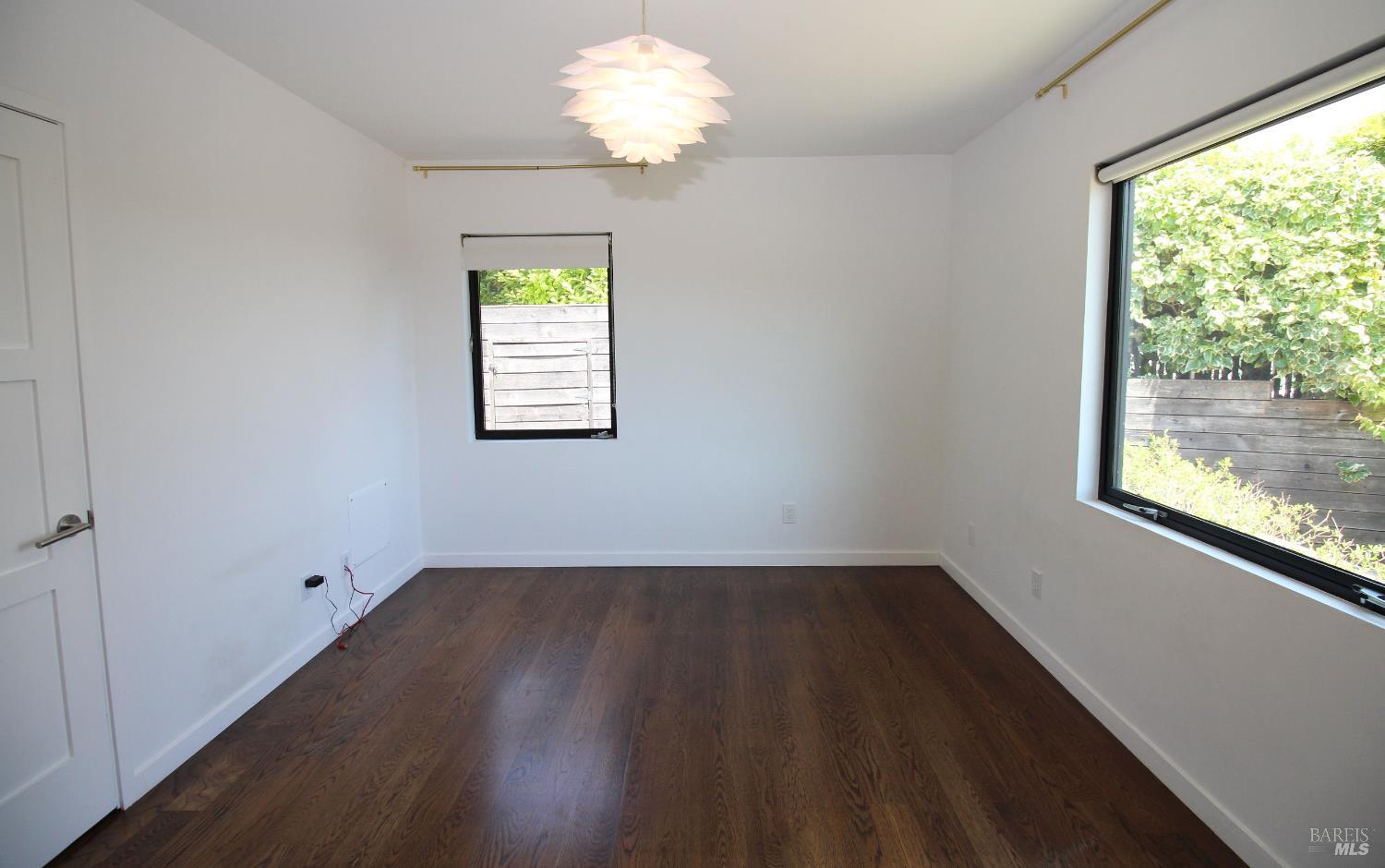 Detail Gallery Image 22 of 24 For 19 Bayview Ter, Mill Valley,  CA 94941 - 5 Beds | 3/1 Baths