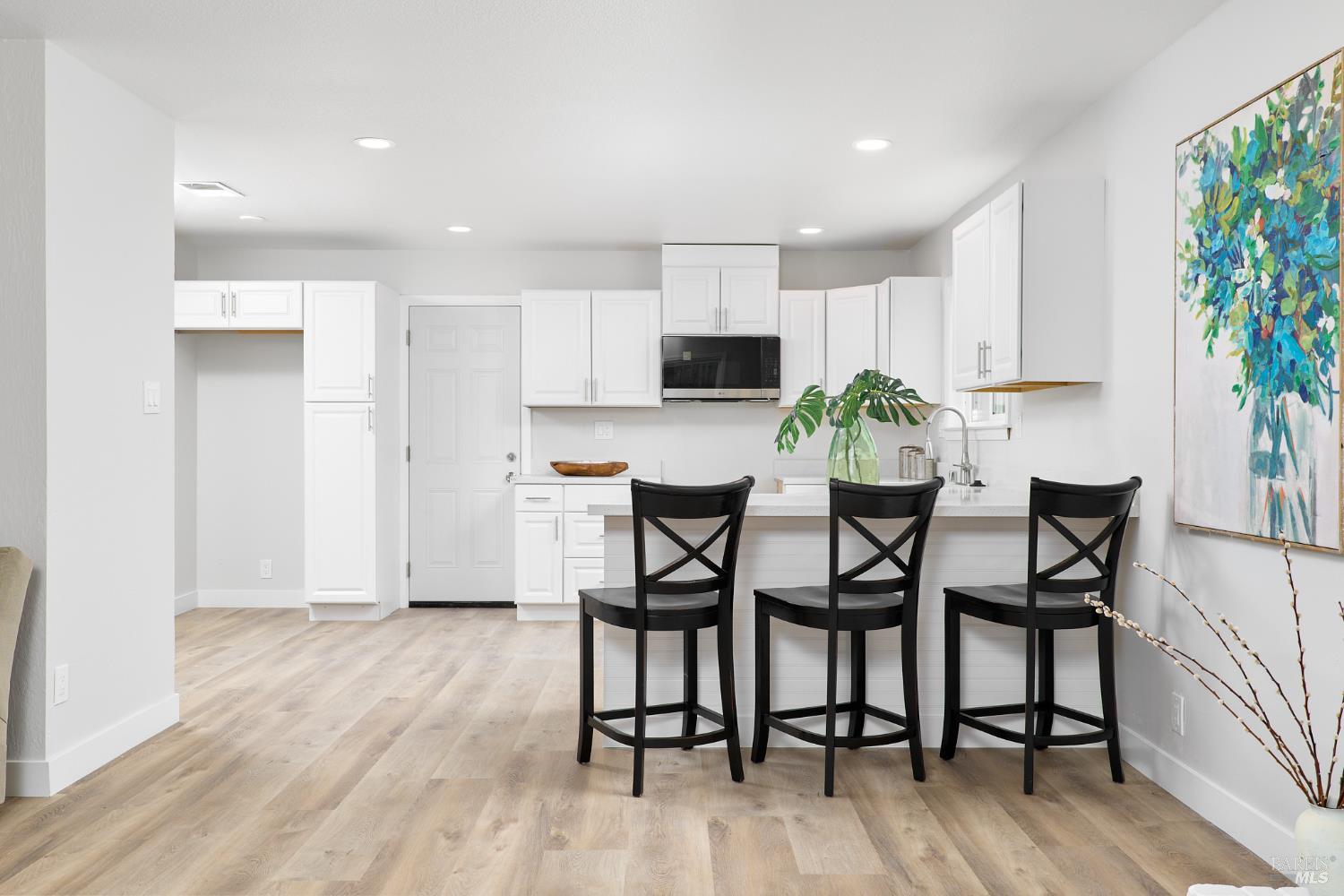 Detail Gallery Image 4 of 21 For 1745 San Jose Dr, Antioch,  CA 94509 - 3 Beds | 2 Baths