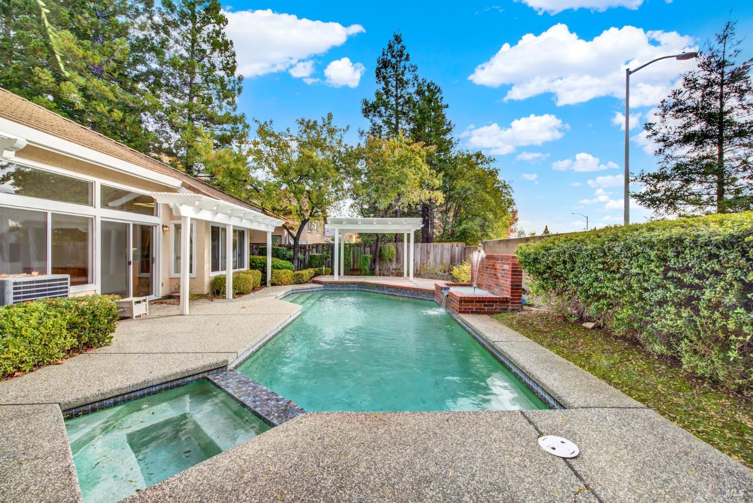 Detail Gallery Image 79 of 98 For 518 Canyon Oak Dr, Vacaville,  CA 95688 - 3 Beds | 2/1 Baths