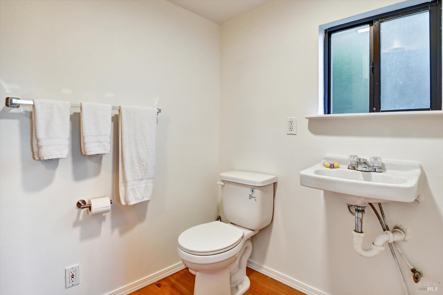 Detail Gallery Image 35 of 49 For 51 Berry Trl, Fairfax,  CA 94930 - 3 Beds | 2 Baths