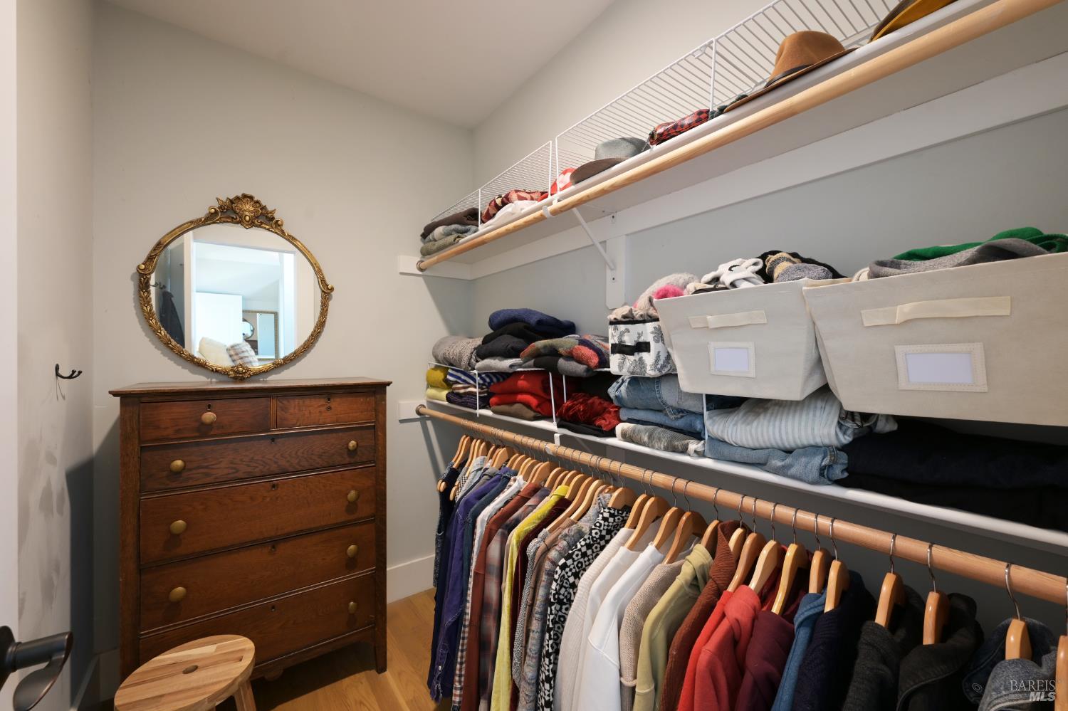 Detail Gallery Image 20 of 31 For 610 E St, Petaluma,  CA 94952 - 3 Beds | 2/1 Baths